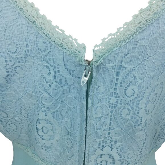 Vintage Bernie Bee Sport 70s Blue Lace Formal Party Dress Set Cape Size 14 M - Picture 9 of 16